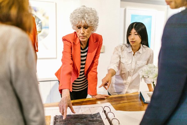 Mastering LinkedIn: Crucial Strategies for UK Software Startups to Skyrocket Product Launch Success